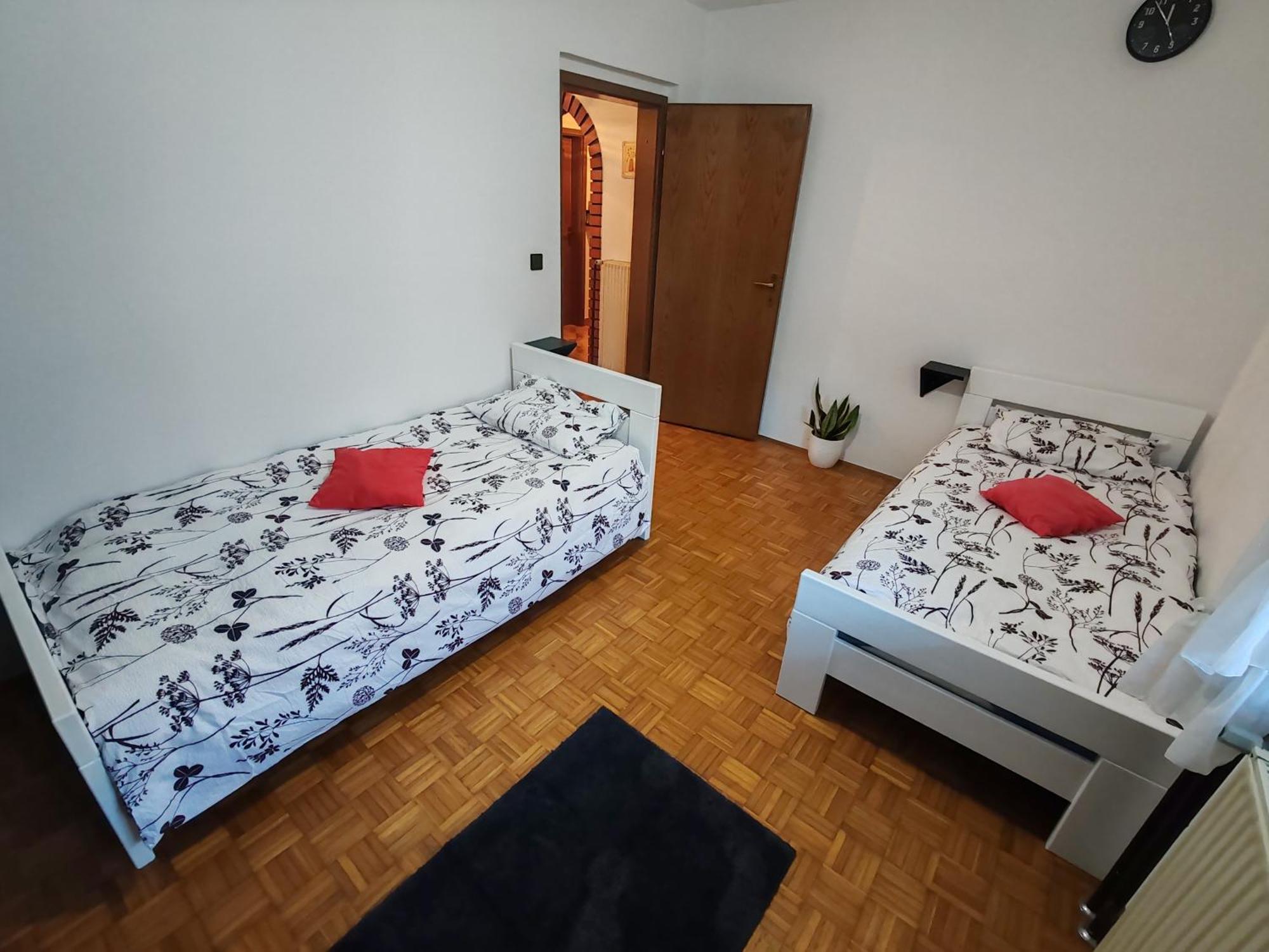 Apartment Preseren Smarjeske Toplice Bagian luar foto